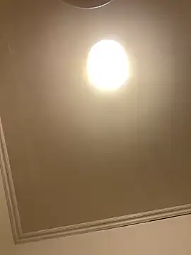 Snapshot of milkyhonybaby chatting on 10.28.25 milkyhonybaby online show from 10.28.25