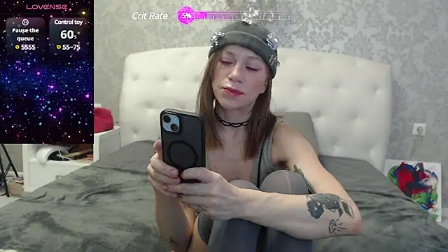 Snapshot of GinaAngelina chatting on 12.27.24 GinaAngelina online show from 12.27.24