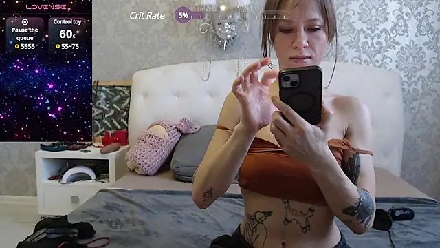 Snapshot of GinaAngelina chatting on 01.20.25 GinaAngelina online show from 01.20.25