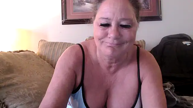 LexxiLeeds online show from 02.26.26