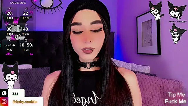 kimMaddiee online show from 10.11.25