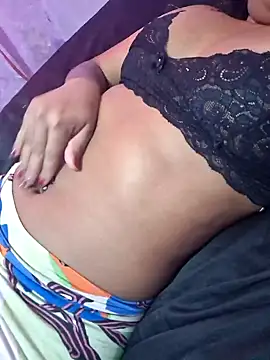 Snapshot of Aunt_9999 chatting on 01.23.25 Aunt 9999 online show from 01.23.25