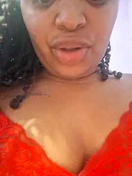 Snapshot of Aunt_9999 chatting on 10.23.25 Aunt 9999 online show from 10.23.25