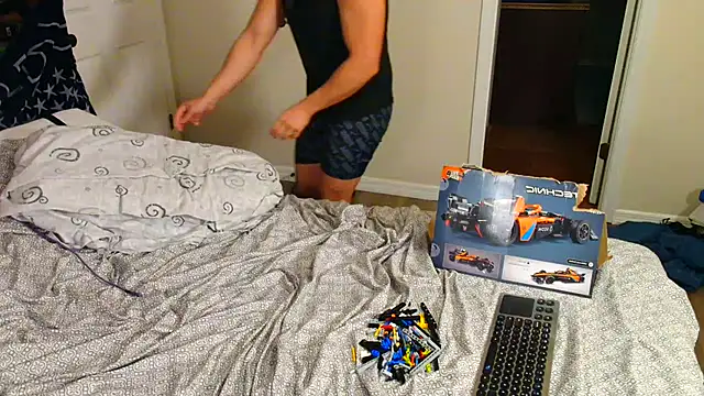 Snapshot of zack_Fisher chatting on 02.04.25 zack Fisher online show from 02.04.25