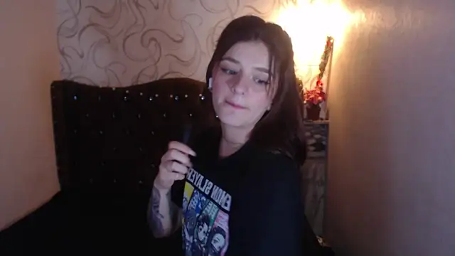 LiaHarryis online show from 03.15.25