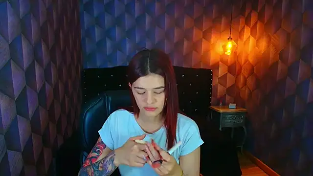 LiaHarryis online show from 10.06.25