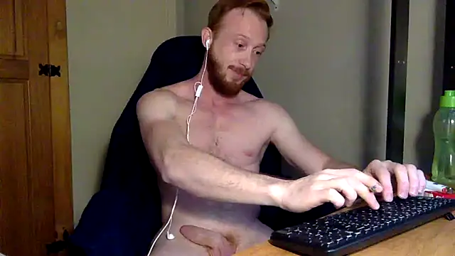 Snapshot of Smoker_Ginger chatting on 10.16.25 Smoker Ginger online show from 10.16.25