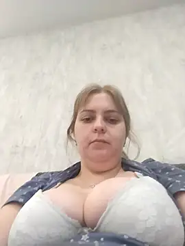 Lady nice cat online show from 10.18.25