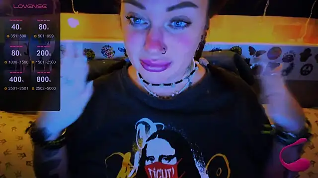 EllieOz online show from 02.22.25