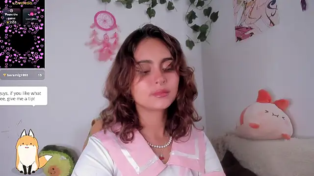 Violette-Ramirez01 online show from 10.30.25