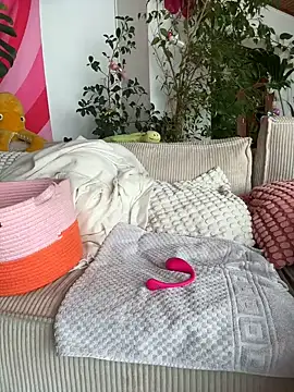 Snapshot of Stella-Kink chatting on 03.22.25 Stella-Kink online show from 03.22.25