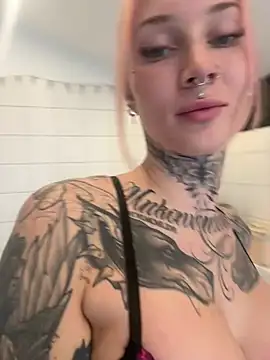 Snapshot of Stella-Kink chatting on 01.09.26 Stella-Kink online show from 01.09.26