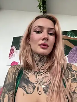 Snapshot of Stella-Kink chatting on 02.05.26 Stella-Kink online show from 02.05.26