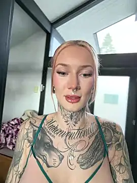 Snapshot of Stella-Kink chatting on 02.25.26 Stella-Kink online show from 02.25.26