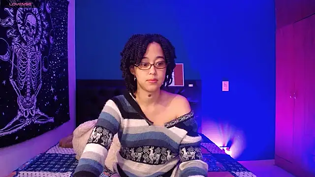 Snapshot of ela_0 chatting on 10.18.25 ela 0 online show from 10.18.25