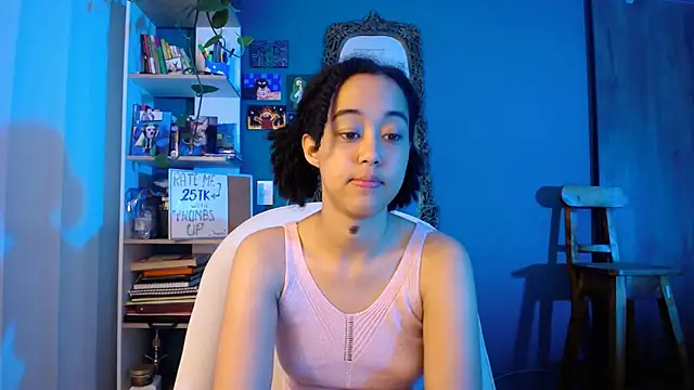 Snapshot of ela_0 chatting on 11.20.25 ela 0 online show from 11.20.25