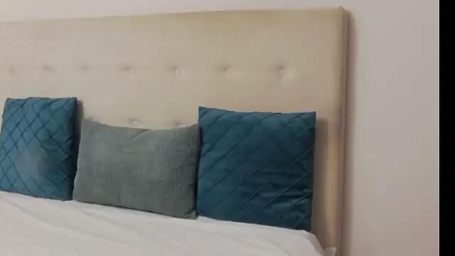 Snapshot of CassieHilton chatting on 09.25.25 CassieHilton online show from 09.25.25