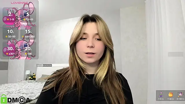 SweetMonicka online show from 01.11.25