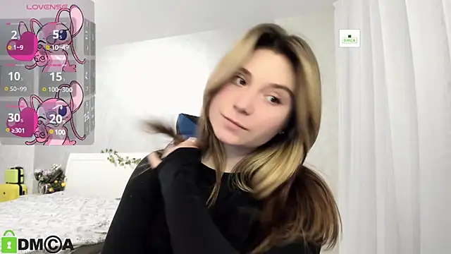 SweetMonicka online show from 02.05.25