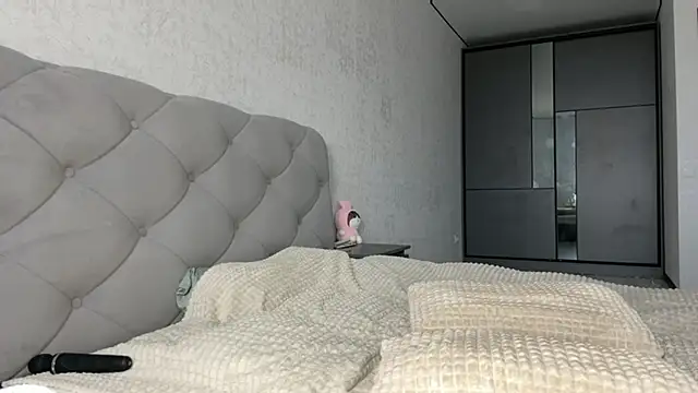 GracefulCharm online show from 01.22.25