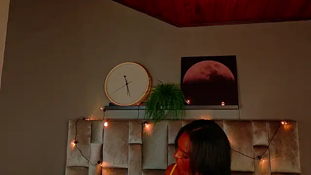 nahomi campbell online show from 12.03.25