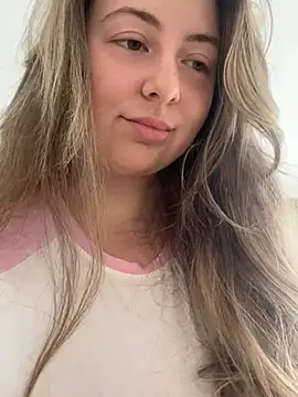 curvyflawless online show from 03.14.25