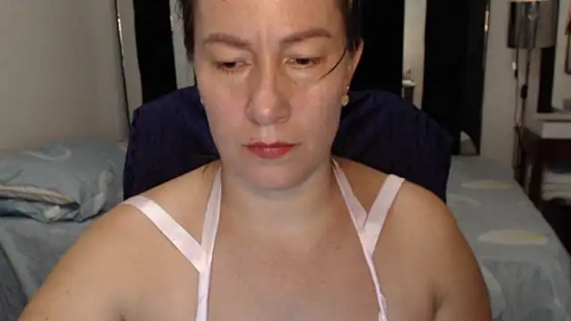 Snapshot of CATRINA-83 chatting on 07.18.26 CATRINA-83 online show from 07.18.26