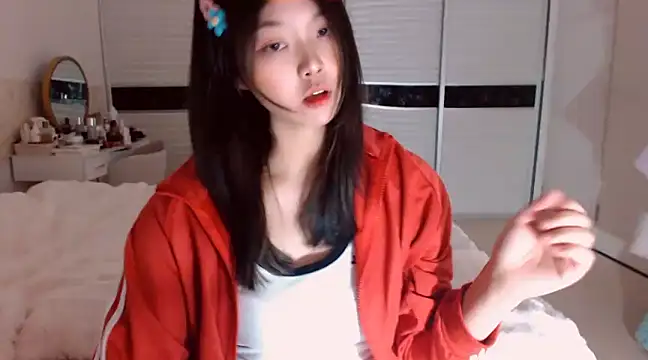 Snapshot of -Lucky_Girl chatting on 02.09.25 -Lucky Girl online show from 02.09.25