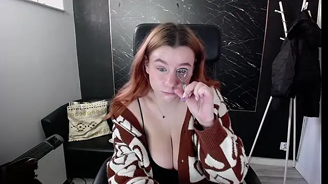 littleviki7 online show from 02.11.25