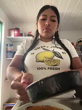 emmyjhonson07 online show from 02.28.26