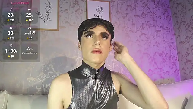 Snapshot of ChristianM_18 chatting on 12.16.24 ChristianM 18 online show from 12.16.24