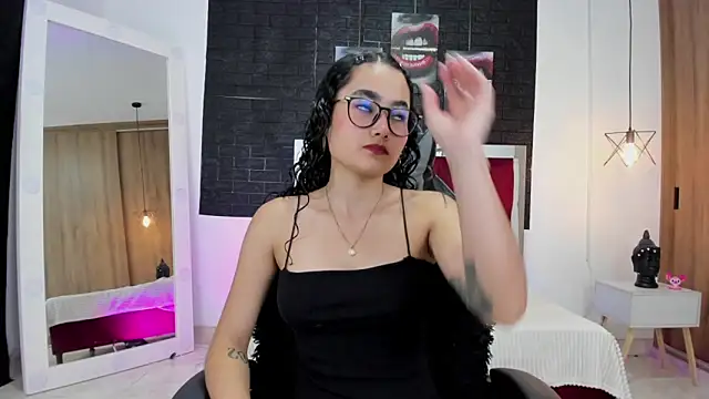 Snapshot of kathy1_sc chatting on 02.07.25 kathy1 sc online show from 02.07.25