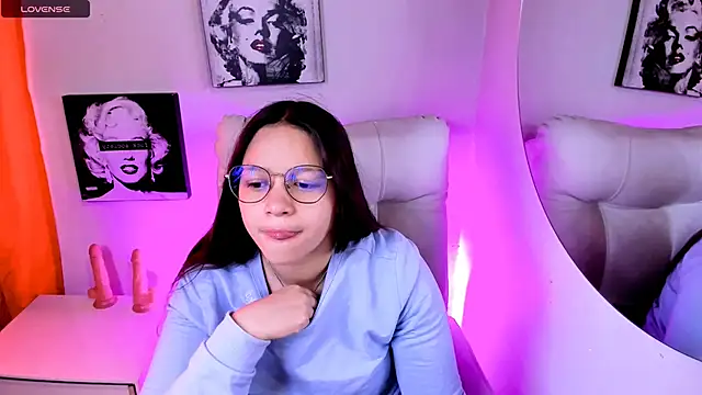 SamanthaRoldaan online show from 03.25.26