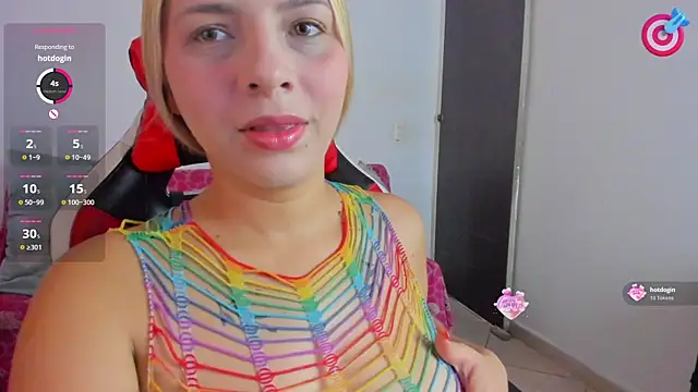 Snapshot of lana-rosse chatting on 07.10.26 lana-rosse online show from 07.10.26
