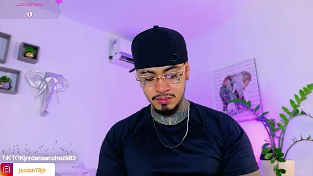 JordanSmiith  online show from 03.25.26