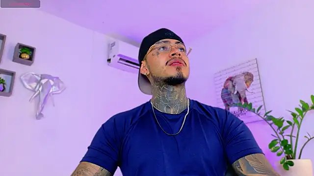 JordanSmiith  online show from 04.14.26