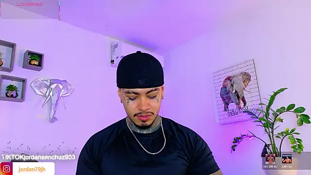 Snapshot of JordanSmiith_ chatting on 04.27.26 JordanSmiith online show from 04.27.26