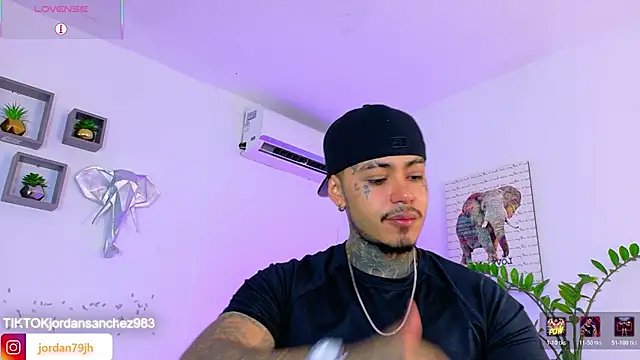 Snapshot of JordanSmiith_ chatting on 05.31.26 JordanSmiith online show from 05.31.26
