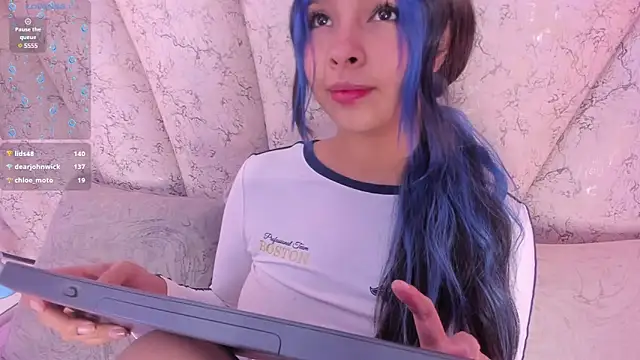 chloe watson  online show from 01.29.25