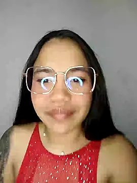 leila 22 online show from 12.26.24