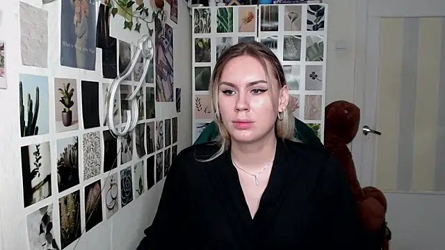 CapriScorpion online show from 10.04.25