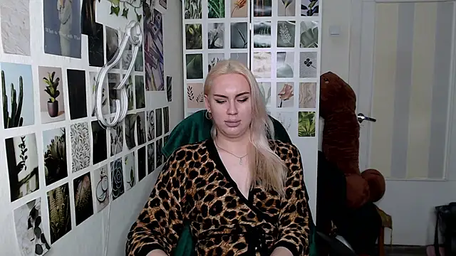 CapriScorpion online show from 10.10.25