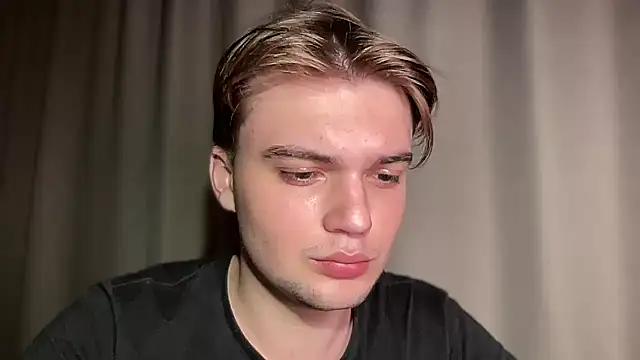 Snapshot of superfluboy_ chatting on 02.22.25 superfluboy online show from 02.22.25