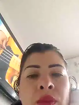 Snapshot of queen_fetish chatting on 12.03.24 queen fetish online show from 12.03.24