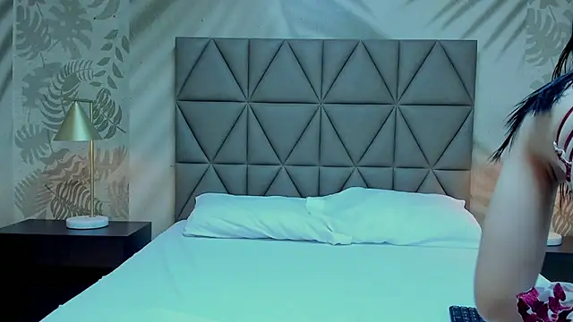 AnneDixie online show from 02.25.26