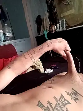prettyboi6992 online show from 04.23.26