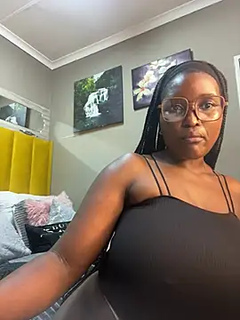 Bustygoddess32 online show from 02.01.25