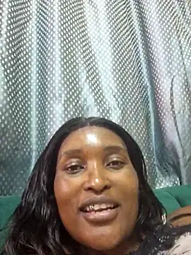 Bustygoddess32 online show from 02.14.25