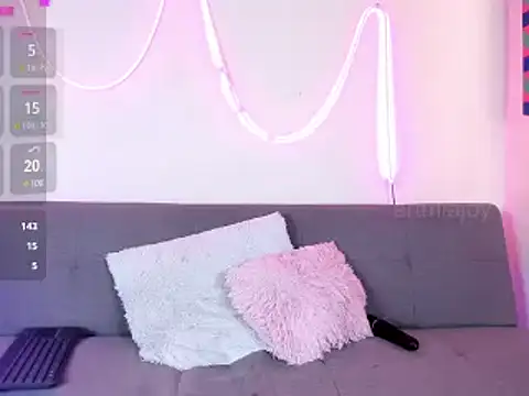 artmiaa online show from 01.14.25