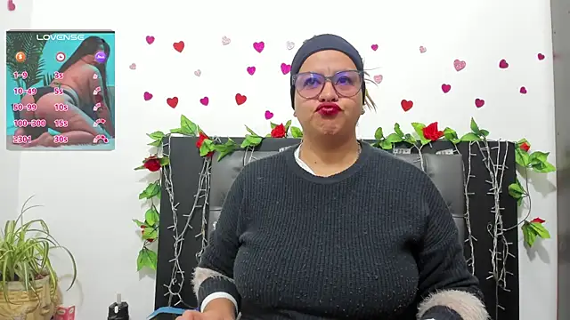 hazel 34 online show from 10.12.25